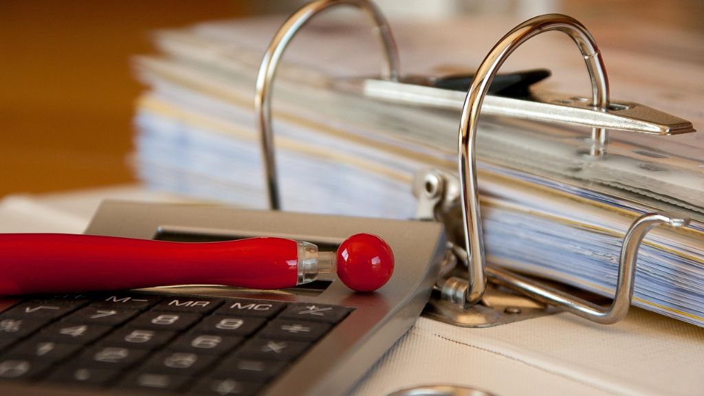 Elite English private schools spend below 6% on means-tested bursaries