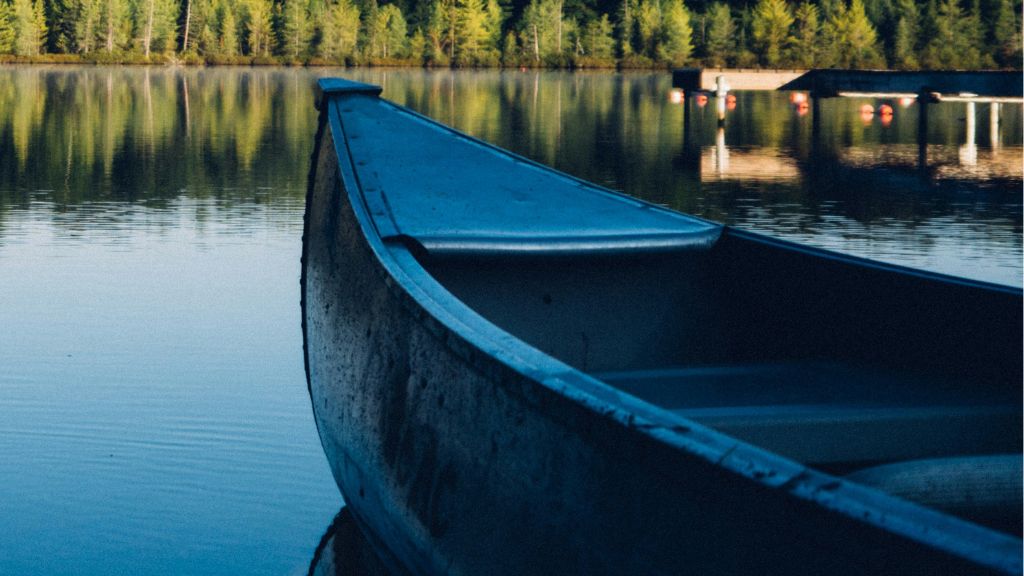 Schoolboys rescue canoeist